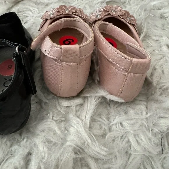 Baby girl dress shoes size 6. - Picture 3 of 8